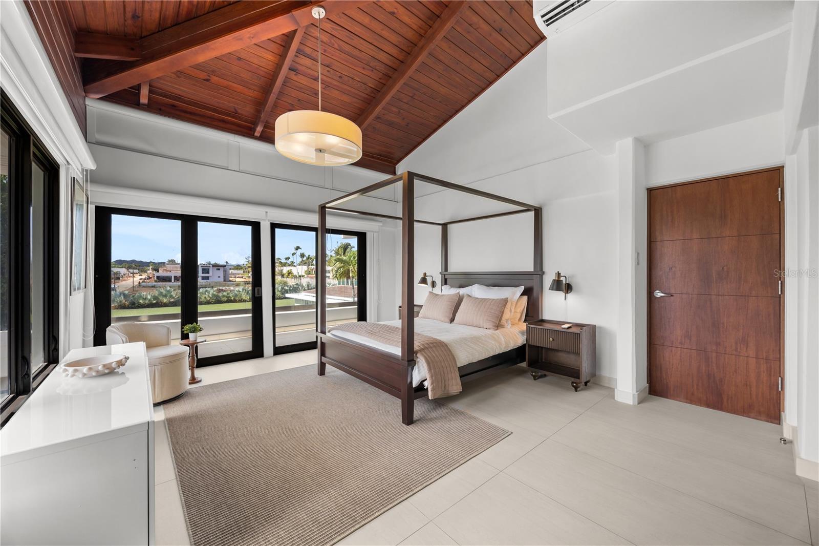 800 THE REDONDA ESTATE — photo 27