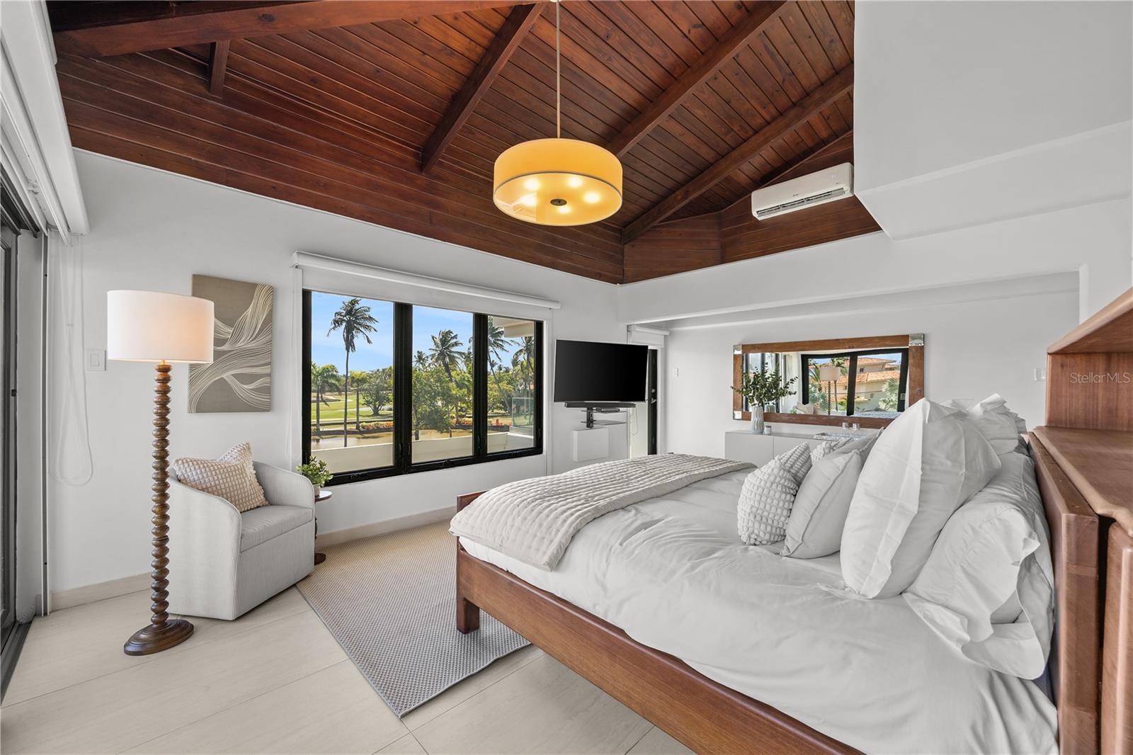800 THE REDONDA ESTATE — photo 33