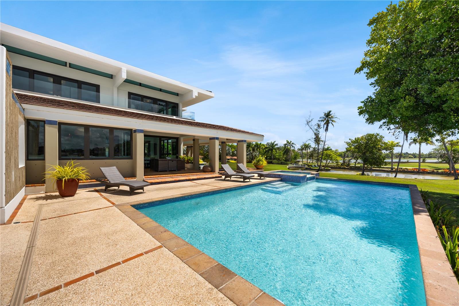 800 THE REDONDA ESTATE — photo 40