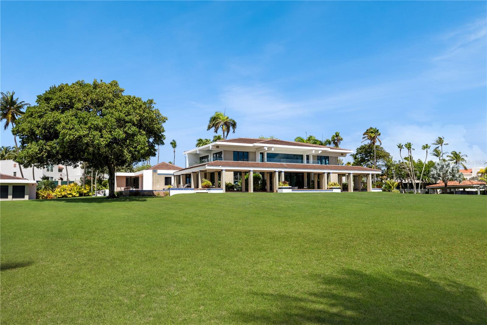 800 THE REDONDA ESTATE — photo 46