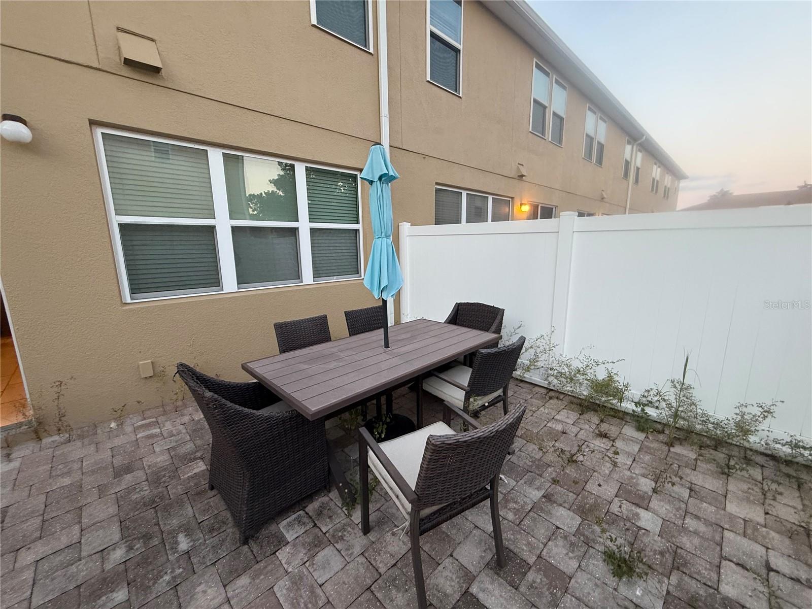 5148 CROWN HAVEN DR — photo 3