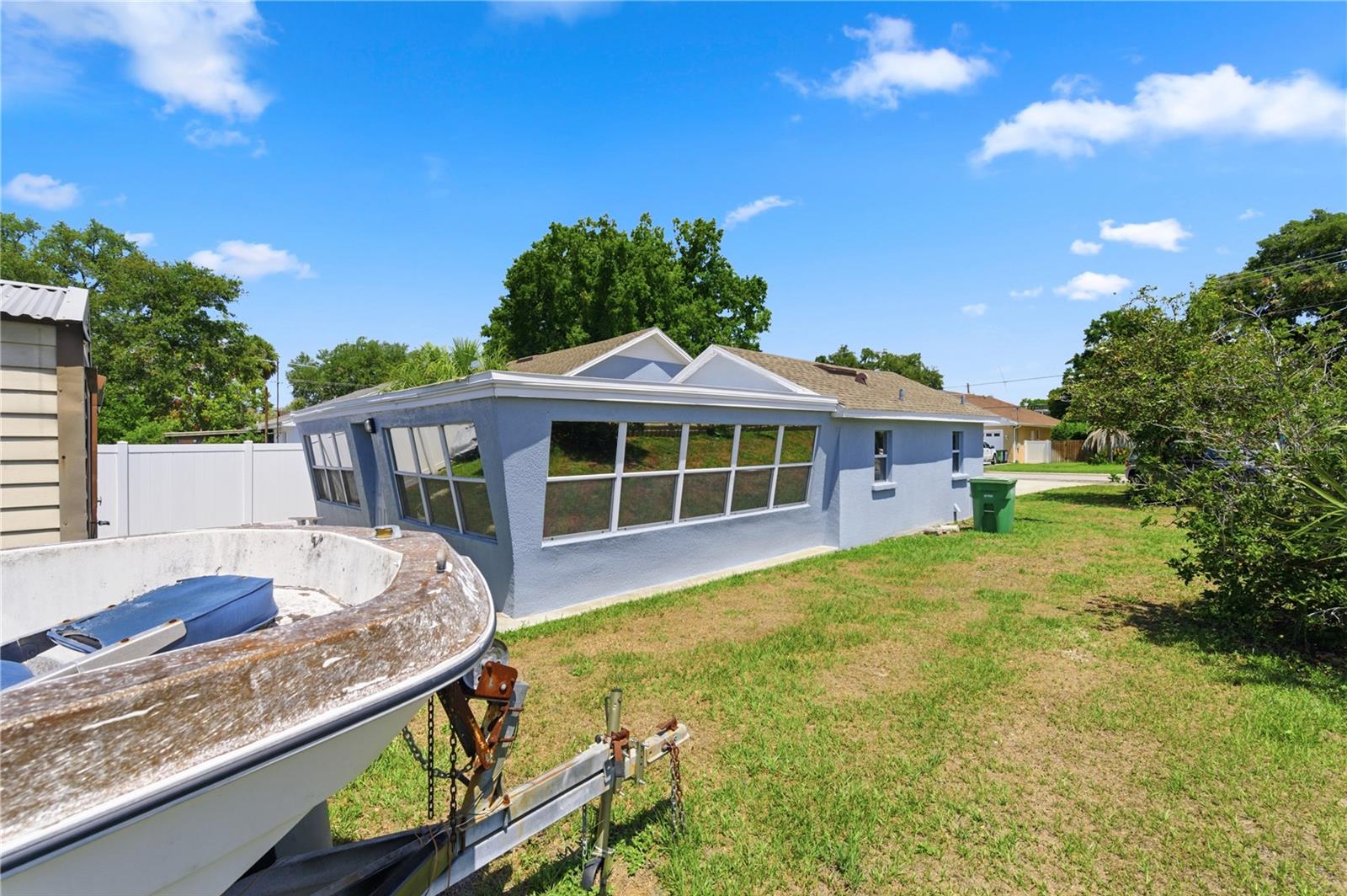 3144 W CORDELIA ST — photo 3