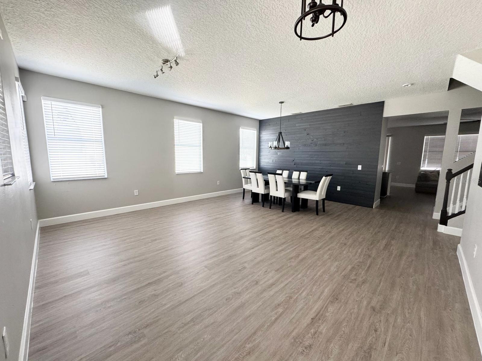 10313 STRATFORD POINTE AVE — photo 3