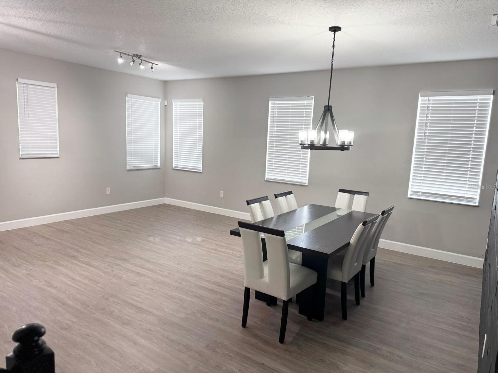 10313 STRATFORD POINTE AVE — photo 5