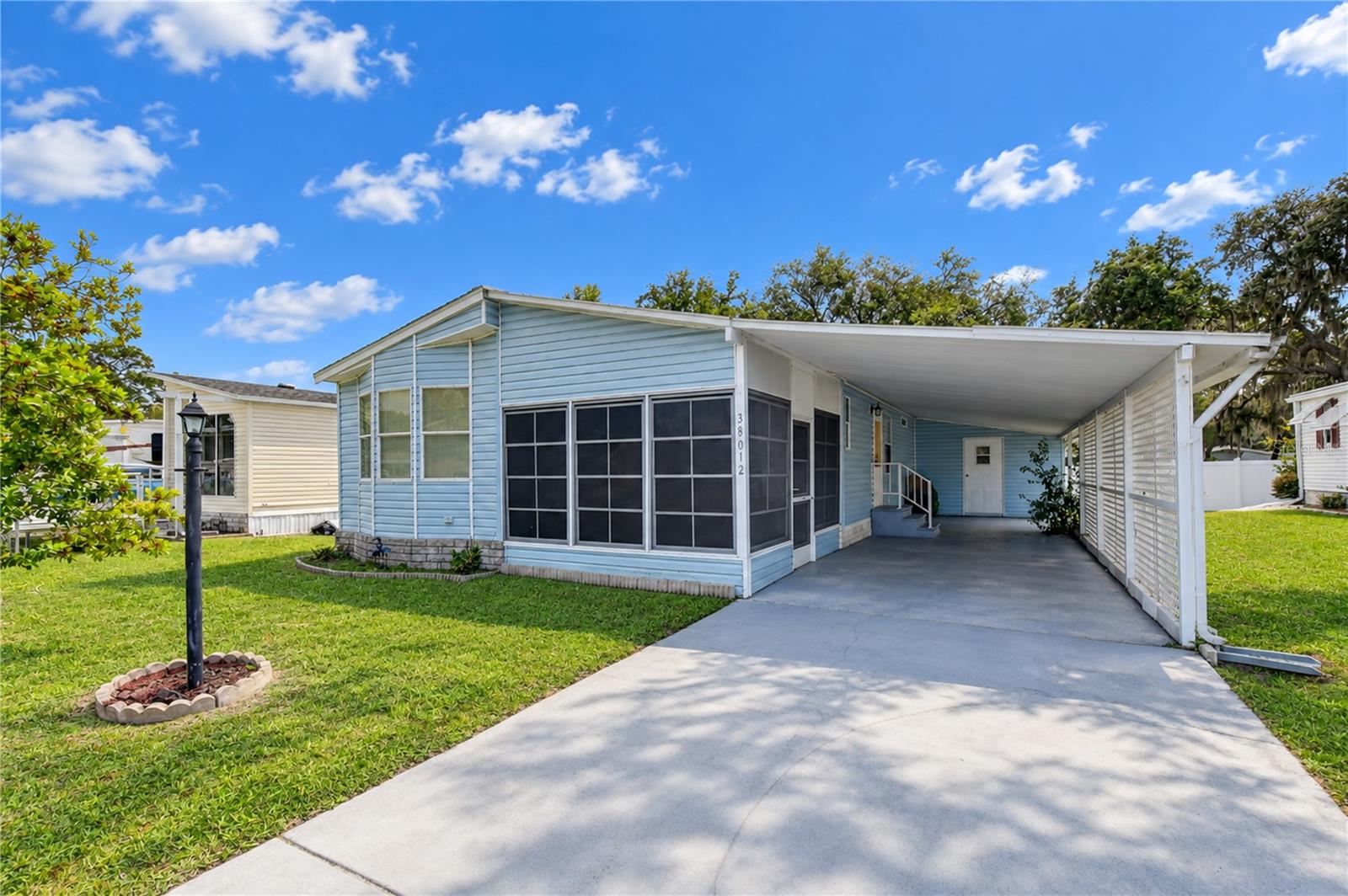 38012 LAWANDA LOOP — photo 3