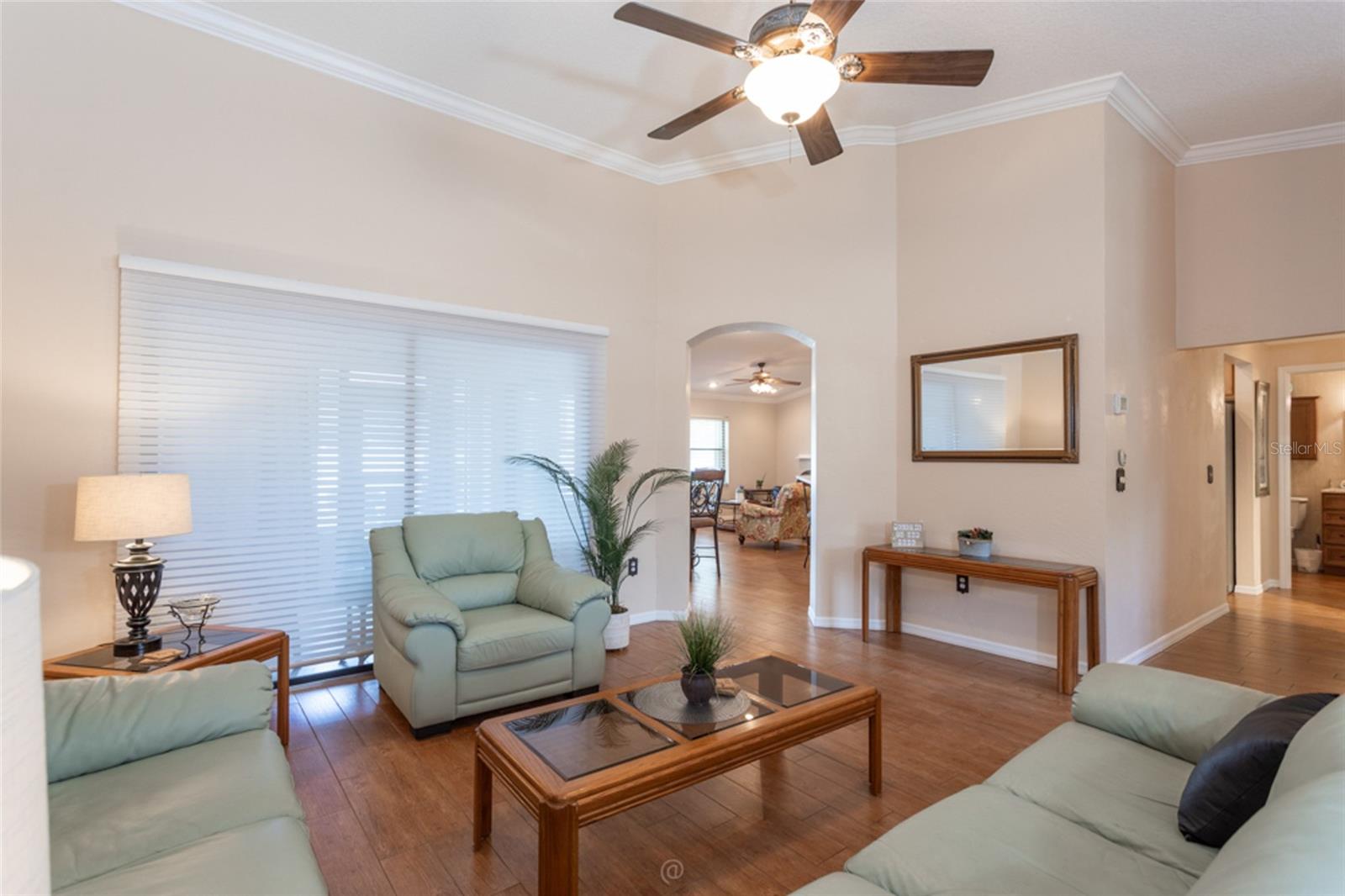 125 WYNNFIELD DR — photo 3