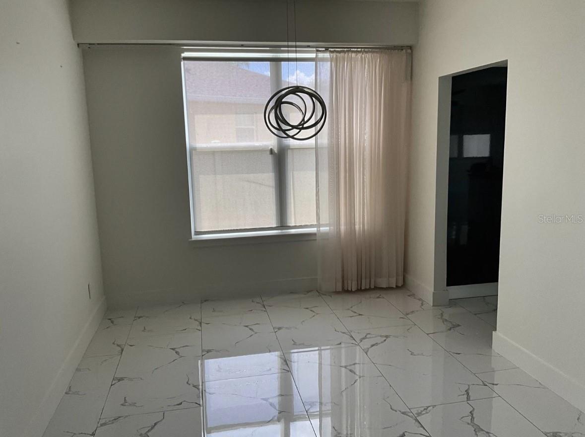 6013 FENDER CT — photo 3