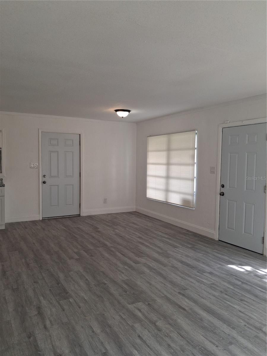 7206 MANDARIN DR — photo 2