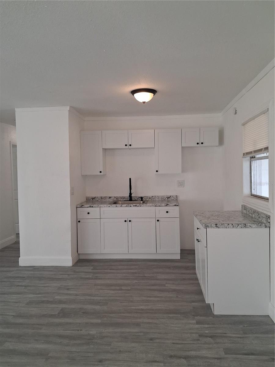 7206 MANDARIN DR — photo 4