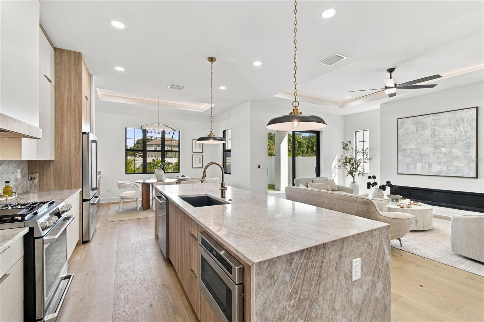 3615 W NORTH A ST — photo 15